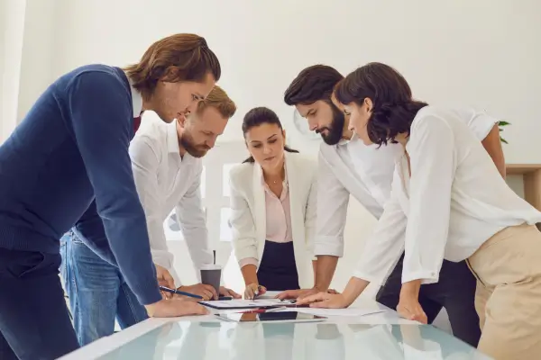 Como desenvolver Soft Skills nas empresas em qualquer profissão? Estratégias práticas e eficazes